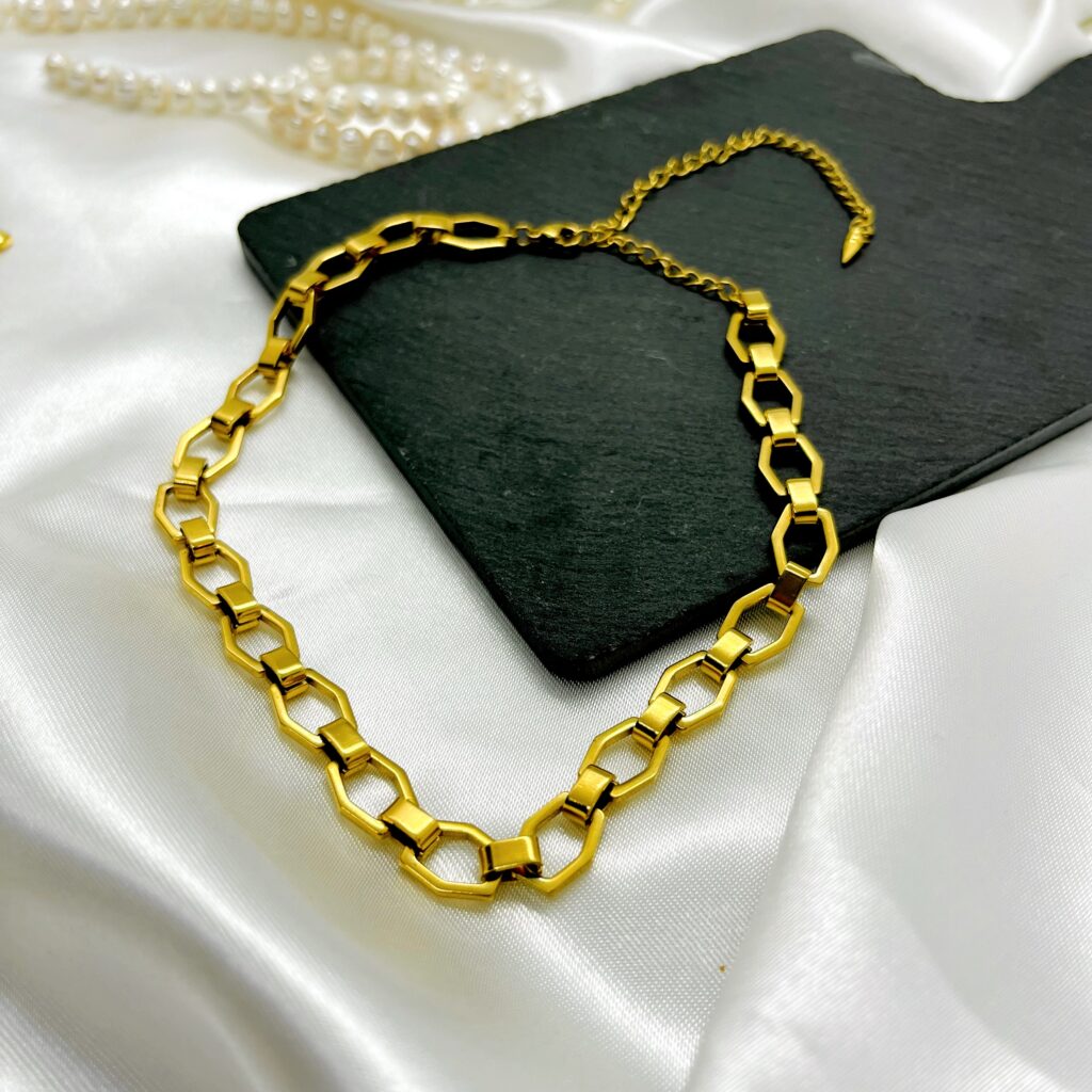 Cora Gold Choker